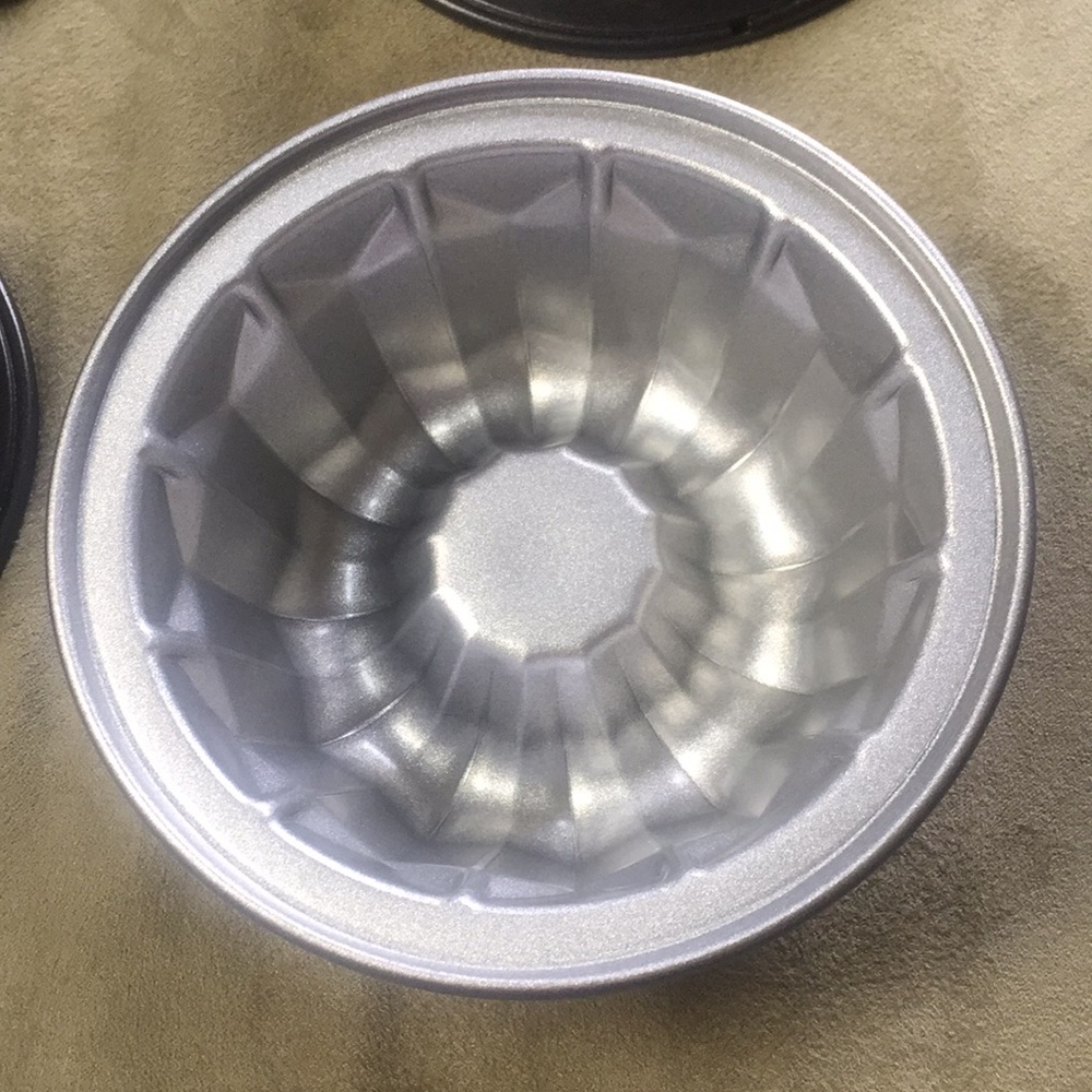 4 Mini Pans - Picture 3 of 6